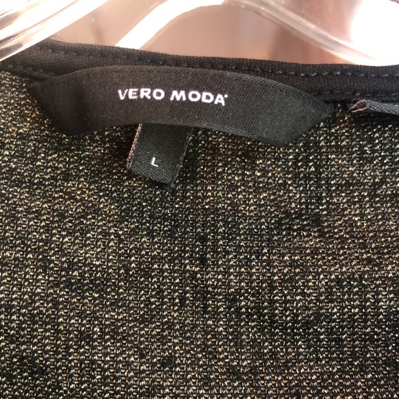 Shimmery Olive Top - Picture 3 of 3